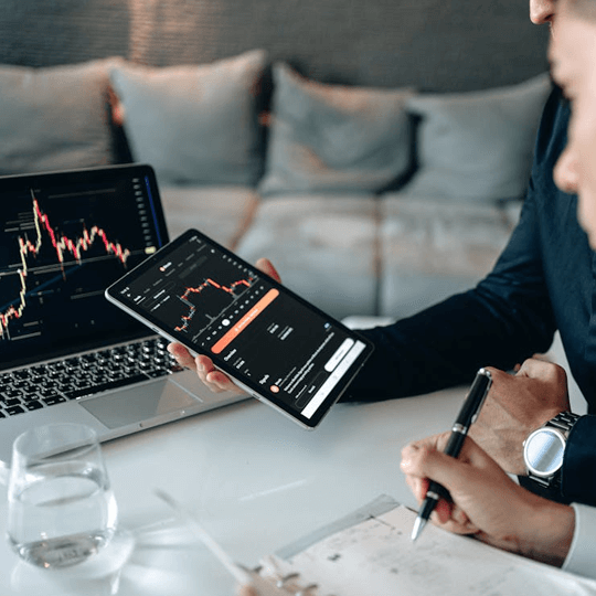 Bitfinex team di esperti di investimenti in criptovalute